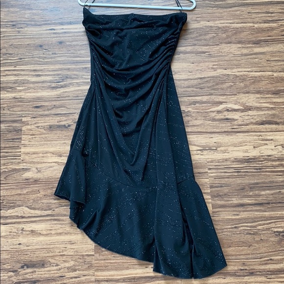 Dresses & Skirts - Black dress